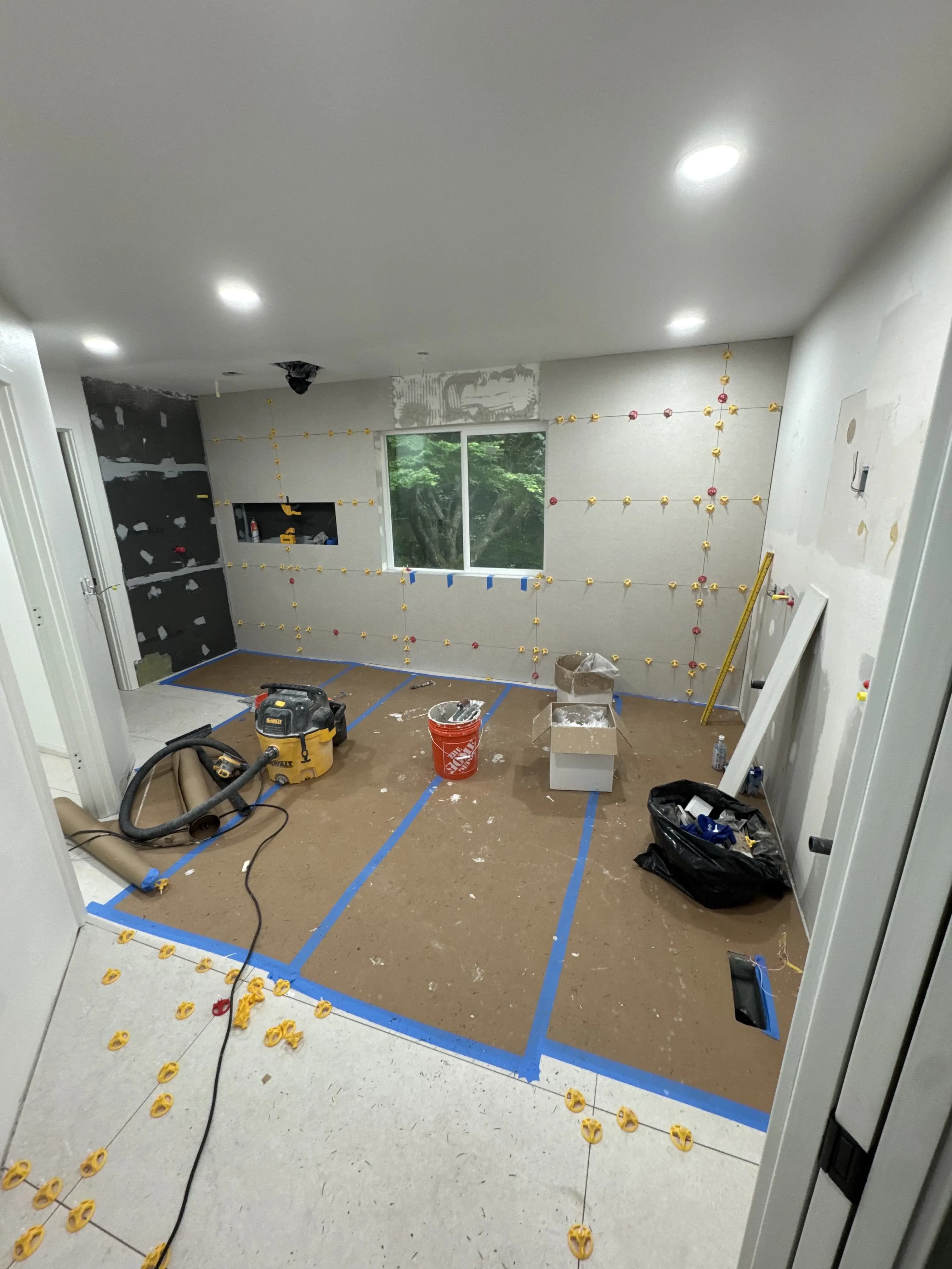 Primary bathroom — Before 1