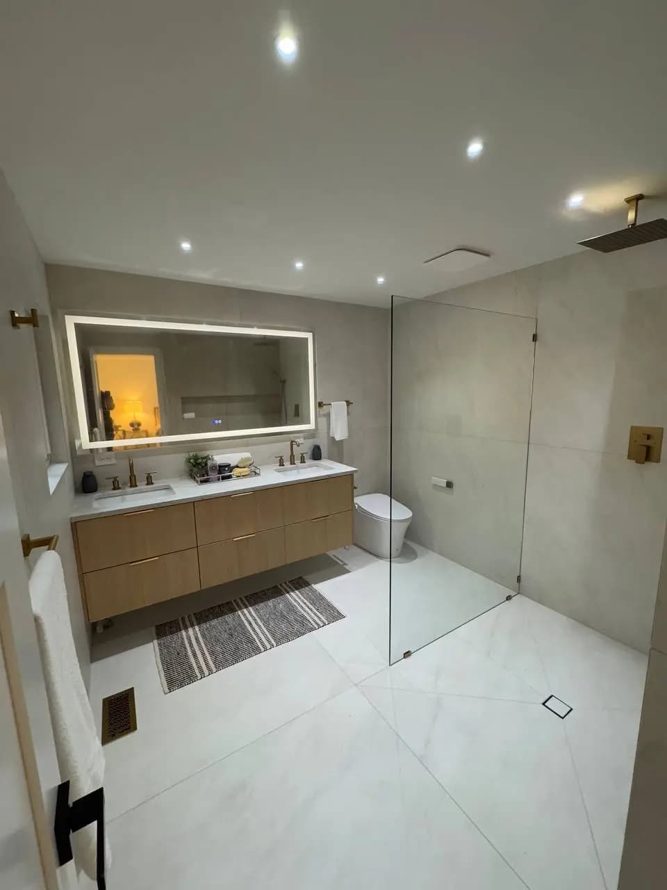 Spacious bathroom — After 2